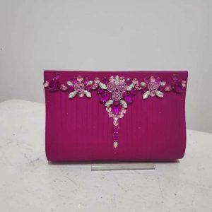 Home Clutch pesta lipit mata warna pink magenta dengan hiasan ornamen permata dan mawar Za'Nis Bag